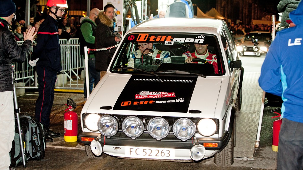 Kim Frandsen og Jan Østergaard-Nielsen forlader startrampen i Reims 2020, inden et hårdt døgns kørsel ned igennem Frankrig
(Foto: rallypics.dk / Viggo Johansen)
